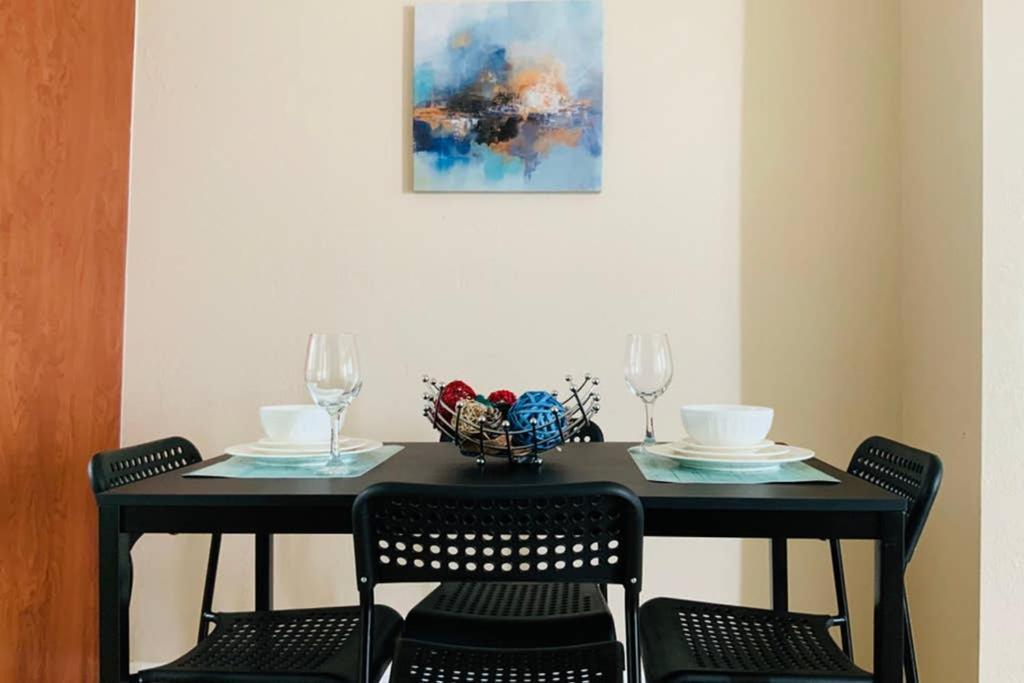 Hollywood Beach Apartments - Walk To The Beach Екстер'єр фото